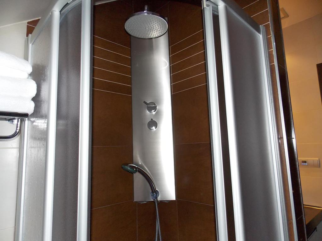 Aparthotel Bubal El Pueyo de Jaca Szoba fotó