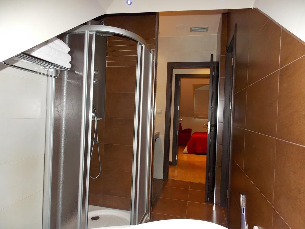 Aparthotel Bubal El Pueyo de Jaca Szoba fotó